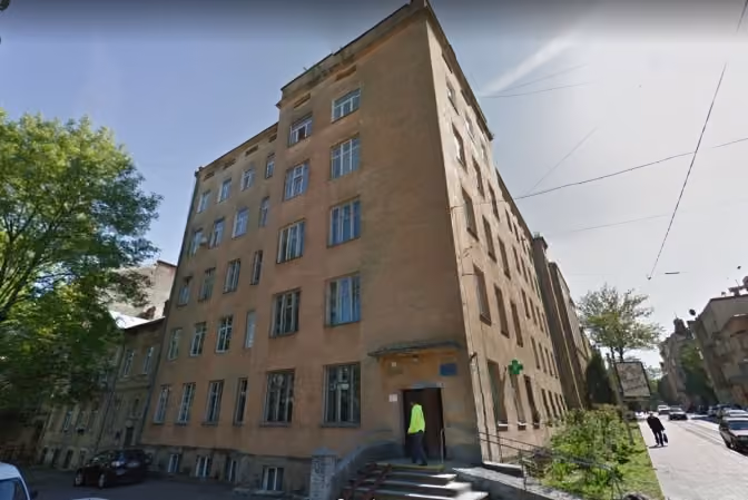 Поліклініку на Чупринки у Львові реконструюють. Що зміниться