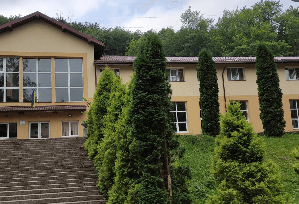 Дитячу турбазу у Кам'янці на Львівщині відремонтують за 51 млн гривень: журналісти виявили завищені ціни у тендері