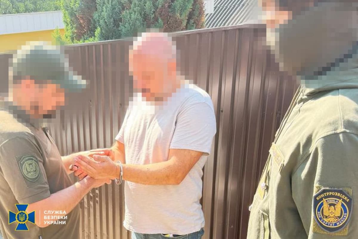 Зберігали снаряди біля житлових будинків: СБУ затримала топменеджерів оборонного заводу через вибухи у Вишневому