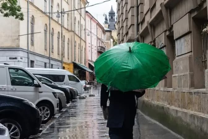 Погода різко зміниться: Львівщину накриють дощі та грози