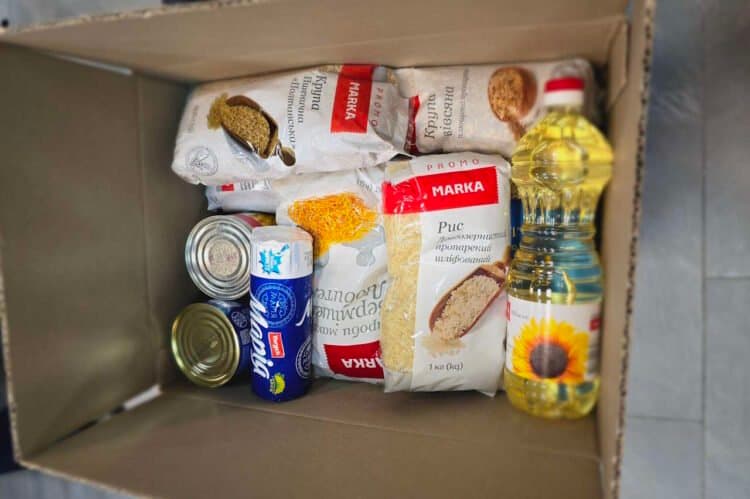 У Києві формують запаси продуктів і питної води на випадок тривалих відключень світла
