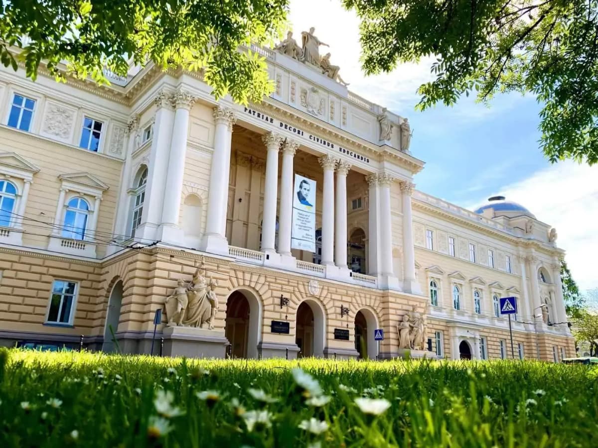 До вступу два тижні. Як не втратити шанс на бюджет абітурієнтам Львівщини