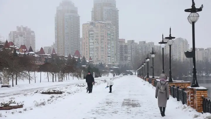 Резервна теплотраса на Теремках та захист ТЕЦ-5: Київ готується до чергової зими