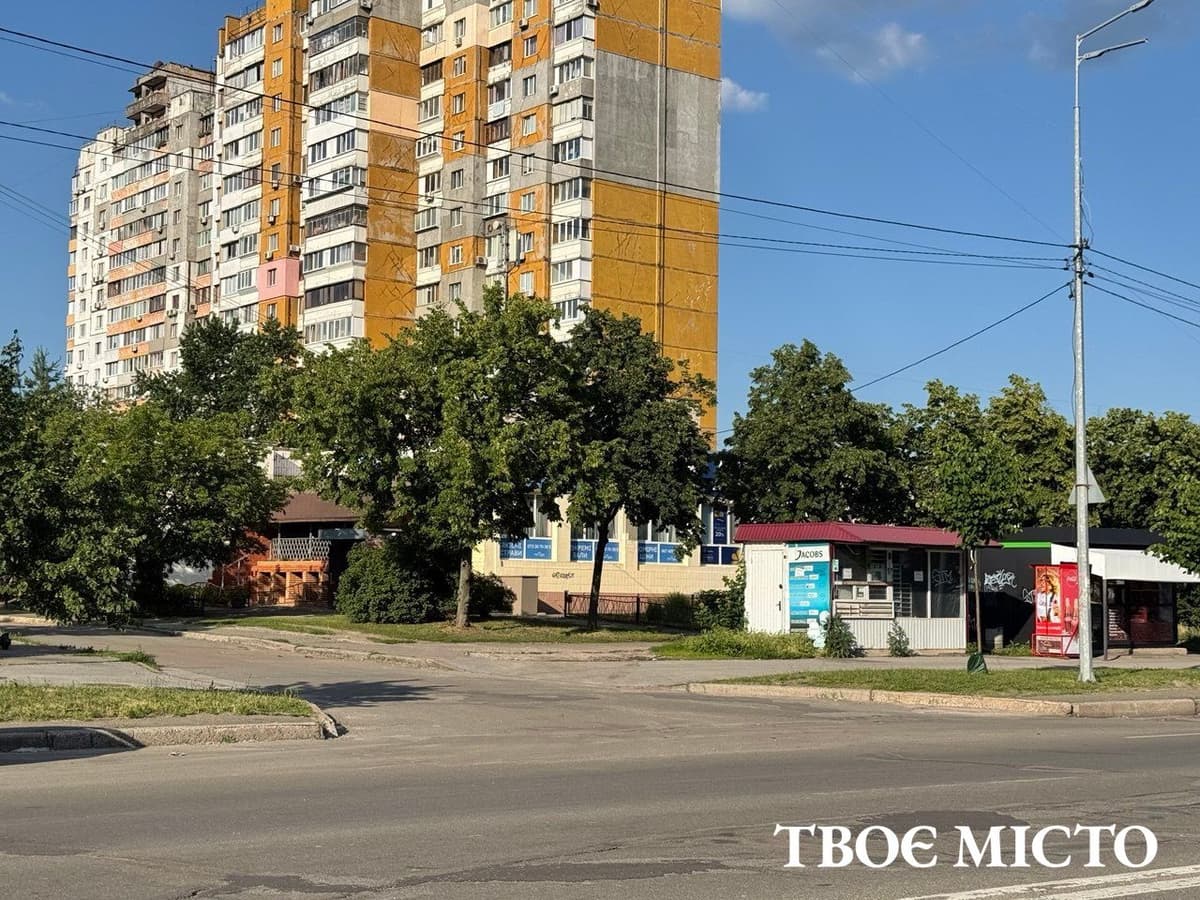 "Чомусь вважають, що люди звідси — другий сорт": на що скаржаться мешканці найбільшого спального району Києва та як реагує влада
