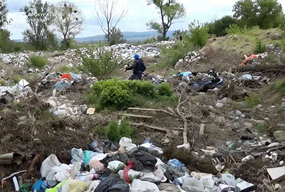 Старе сміттєзвалище обійшлося майже у мільйон гривень: деталі справи