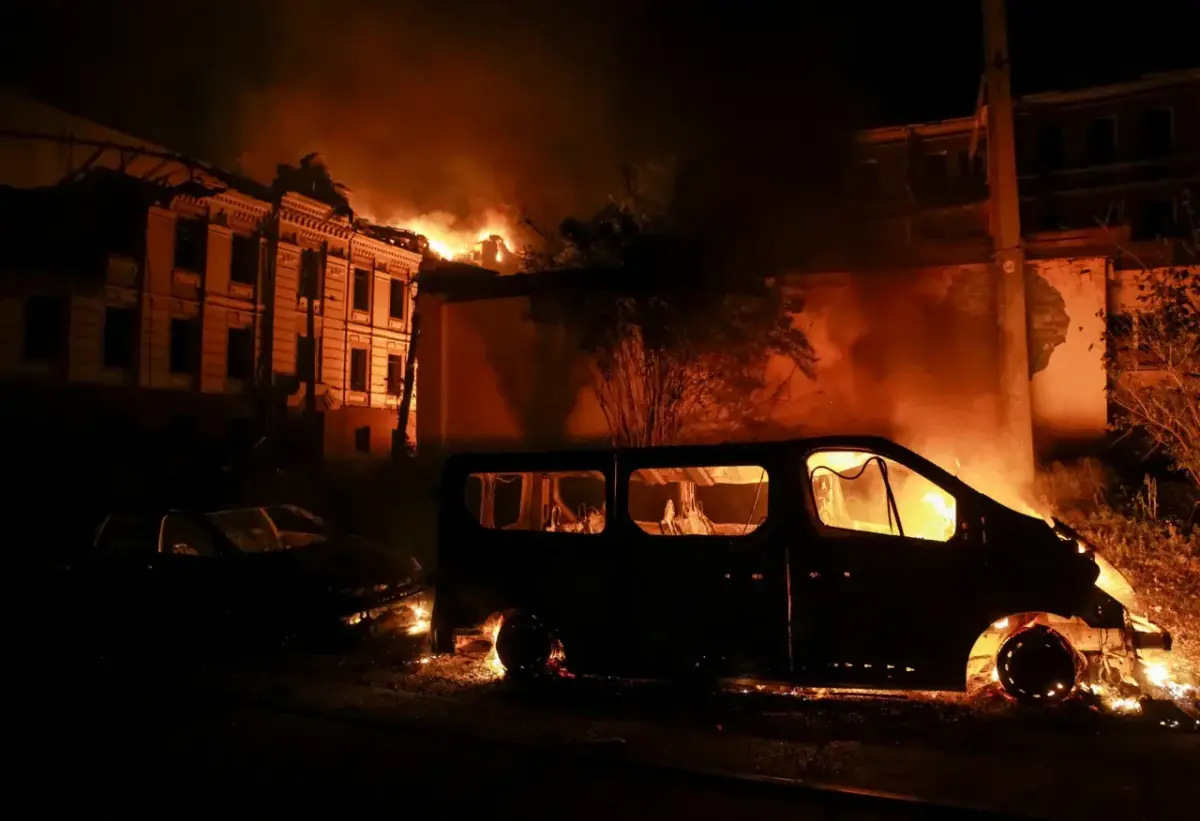 Росія здійснила одну з наймасованіших балістичних атак на Київ: є загиблий і 16 поранених