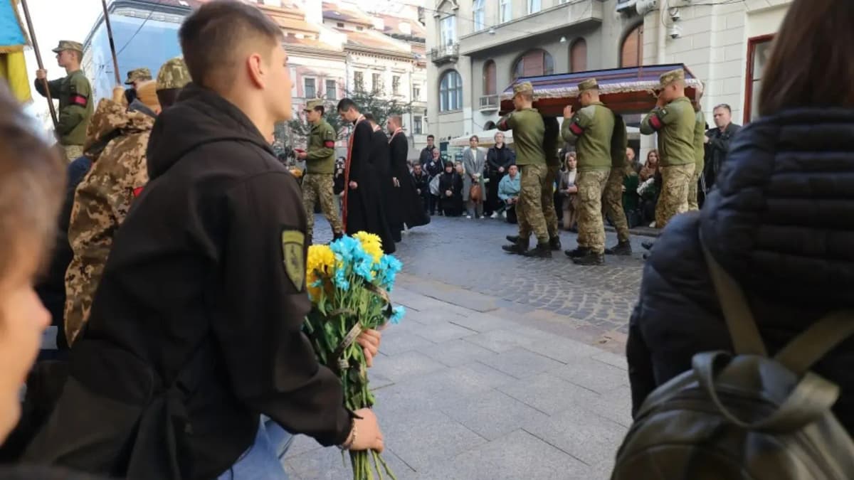 19 червня Львів прощається з трьома Героями: Що про них відомо?
