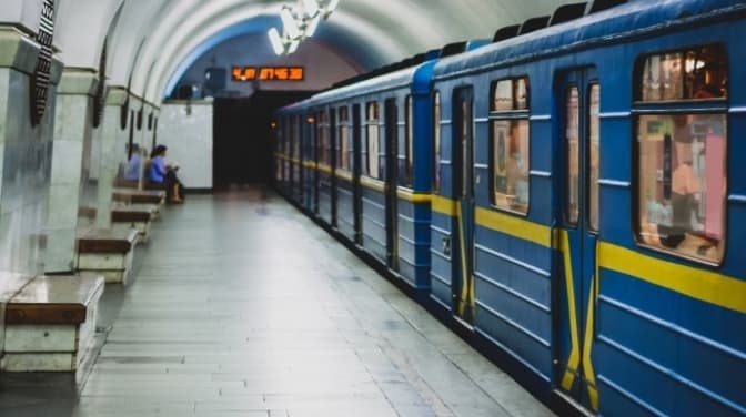 У Києві зупинили рух метро та ескалаторів