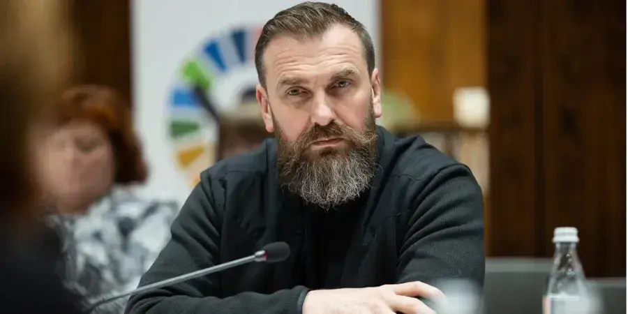 Оксен Лісовий про основні зміни в освіті та нині у Львові виставлять мощі святого Папи Івана Павла ІІ. Ключове за 20 червня