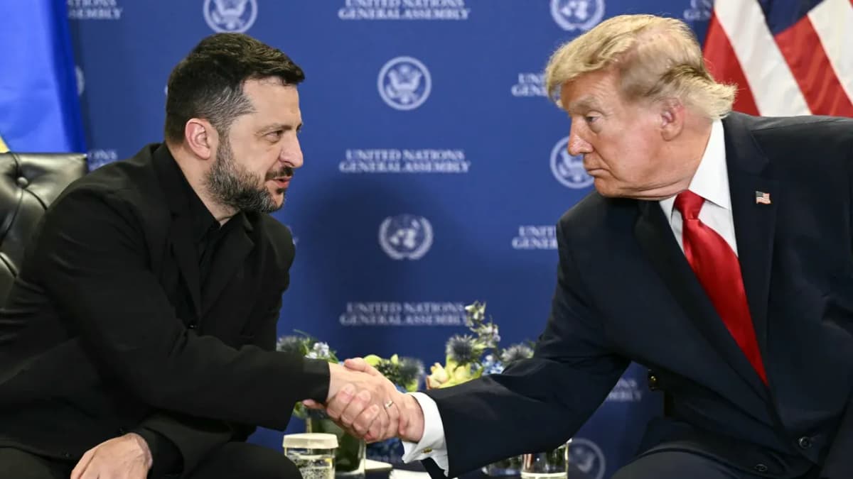 Трамп попросив Зеленського зустрітися з Путіним у Москві