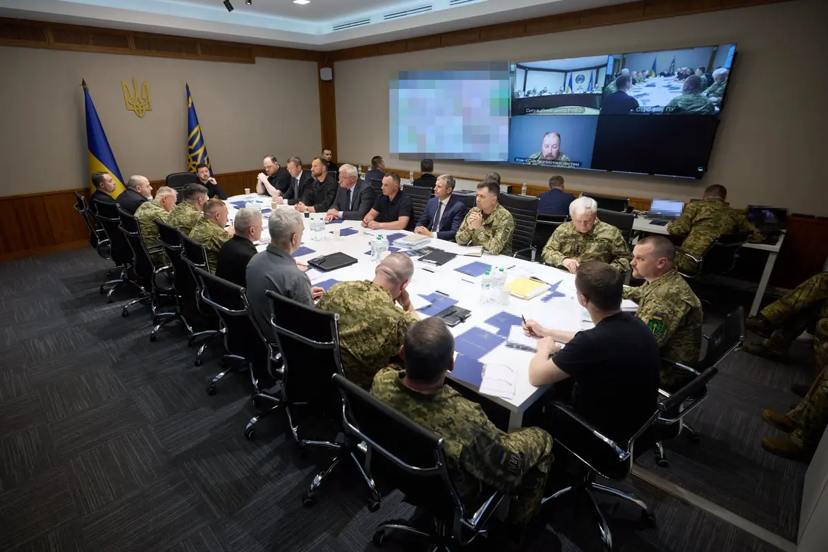 Після кількох днів розмов із командирами Зеленський провів Ставку: що обговорили
