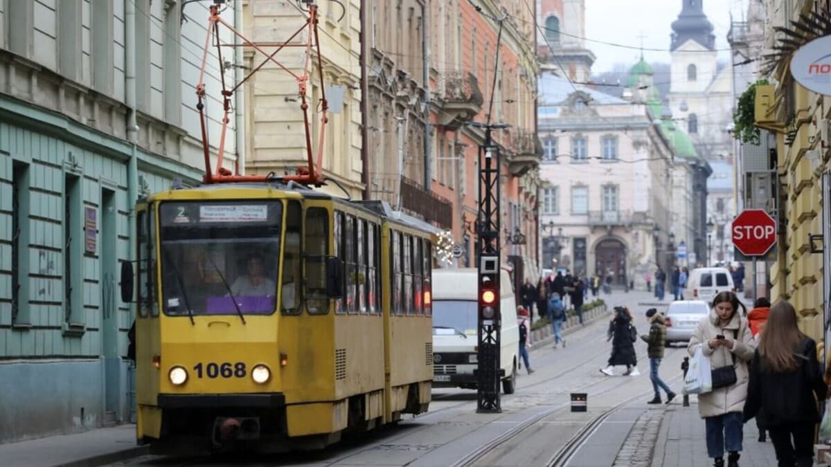 Хто може заїжджати? У Львові посилять контроль за в’їздом на пішохідну зону