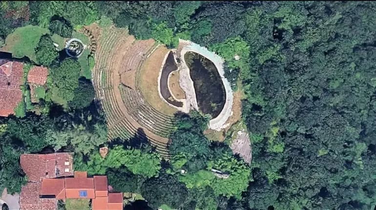 В Італії ув'язнили чоловіка, який роками показував туристам фальшивий амфітеатр
