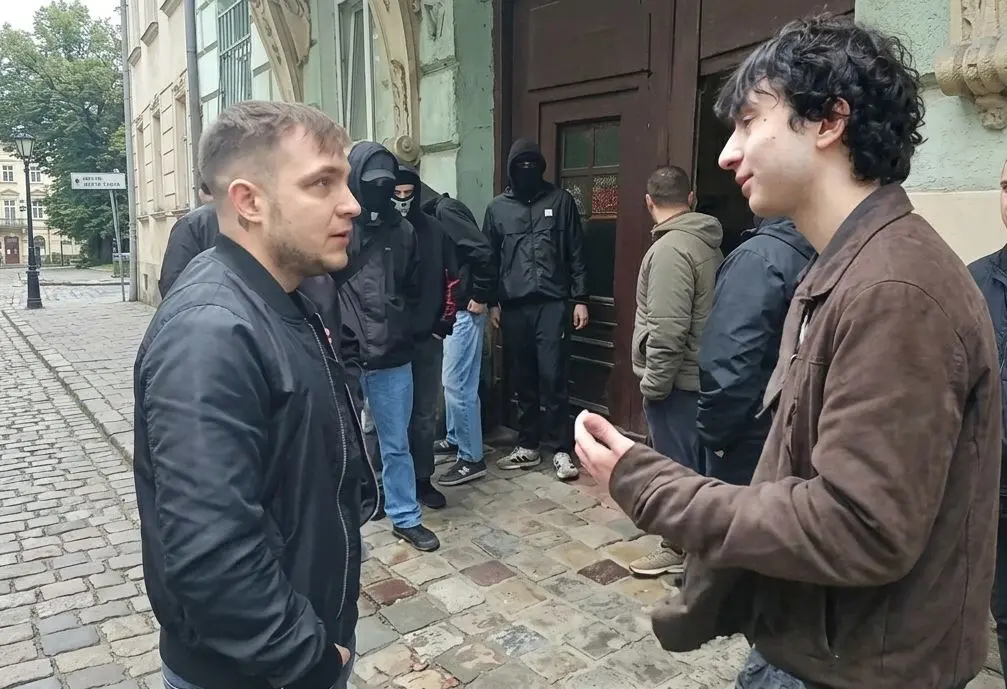 Гучний скандал із побиттям: у Львові націоналісти зірвали лекцію про "ліву історію"