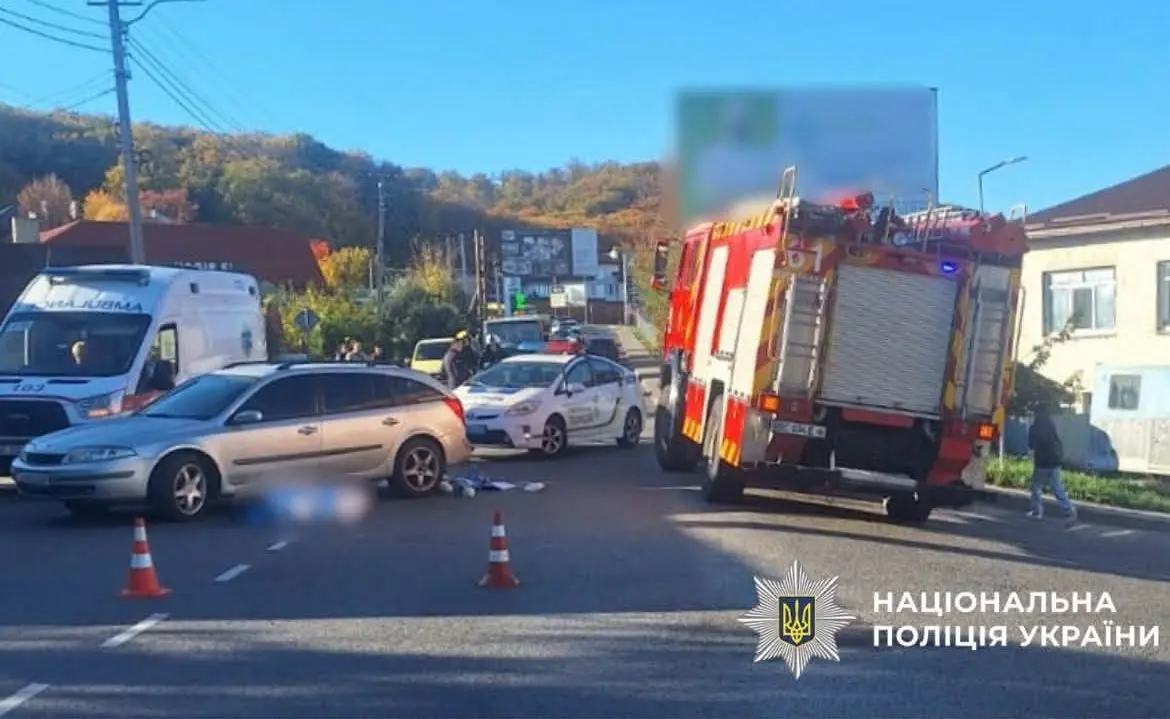 Смертельна ДТП у Винниках: під колесами авто загинула жінка