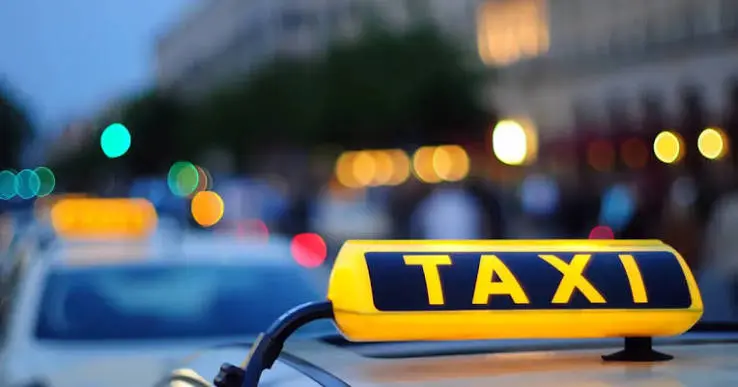 Ціни на таксі під час тривог у Києві обмежать: скільки максимально коштуватиме поїздка
