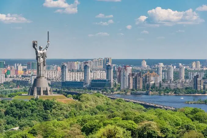 Виставки, театральні прем'єри та майстер-класи: куди піти у Києві 19–25 жовтня