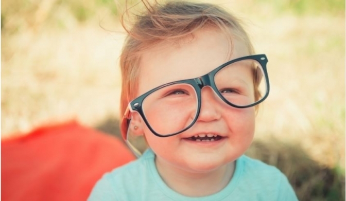 Короткозорість молодшає. Як дистанційне навчання вплинуло на зір дитини
